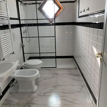 Apartment Notti Barocche 8 Posti Letto Con Posto Auto Lecce